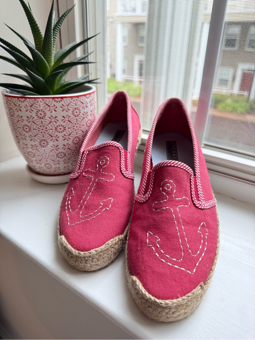 Sperry Slip-On Espadrilles Red Canvas White Embroidered Anchor Womens 5.5